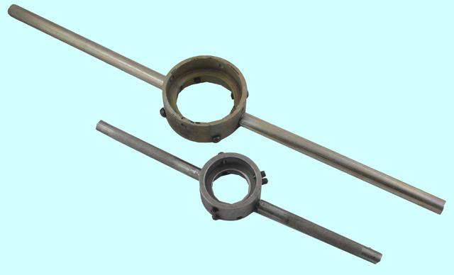 Плашкодержатель d 65/75мм (М27-М42, G1- G1 1/4) двухстор. покр. цинк