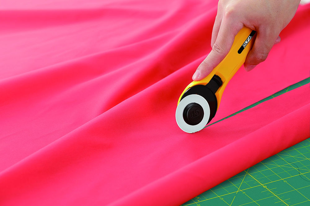 Круговой нож 45 мм OLFA OL-RTY-2C/YEL