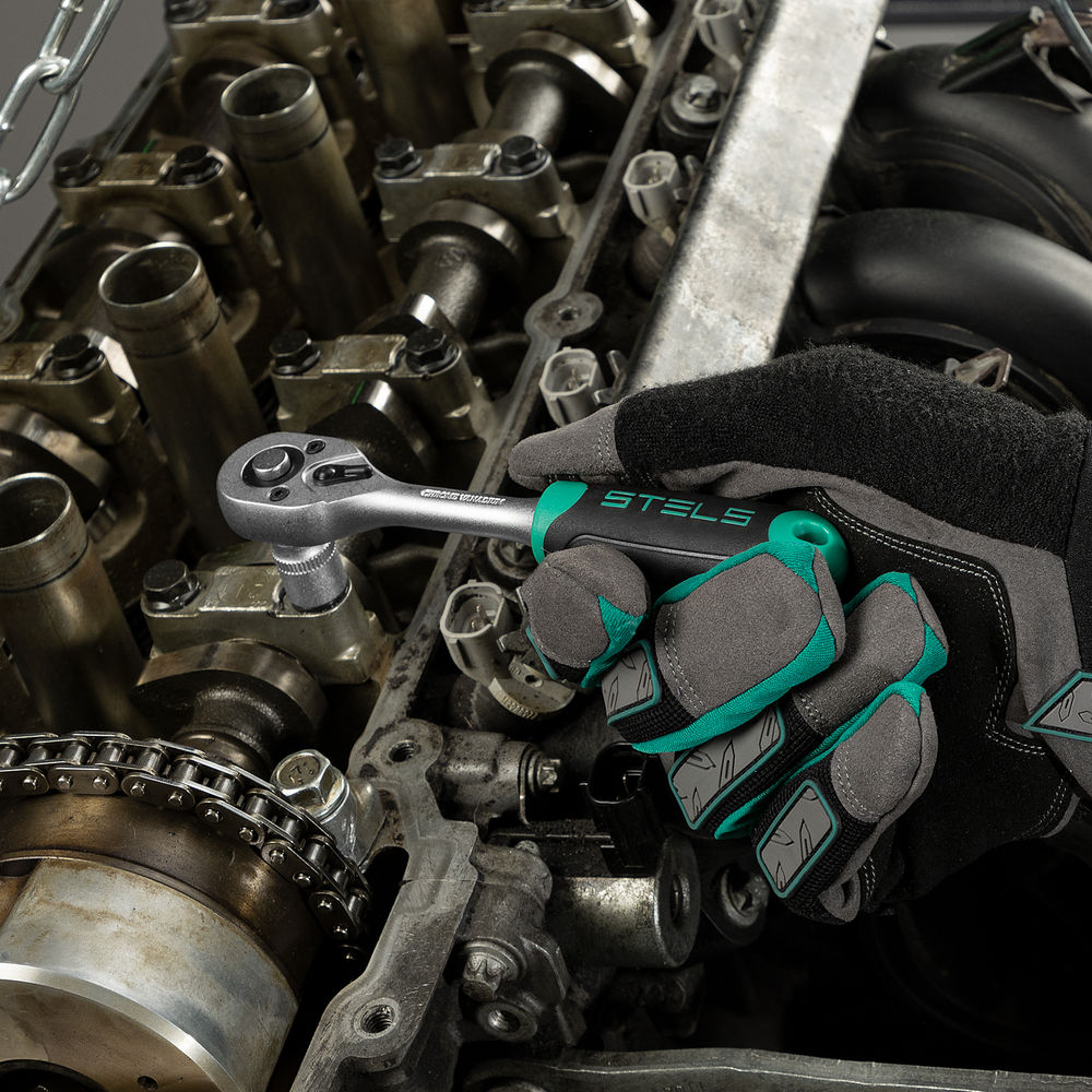 Набор инструментов, 1/2, 1/4, CrV, пластиковый кейс 82 предмета Stels