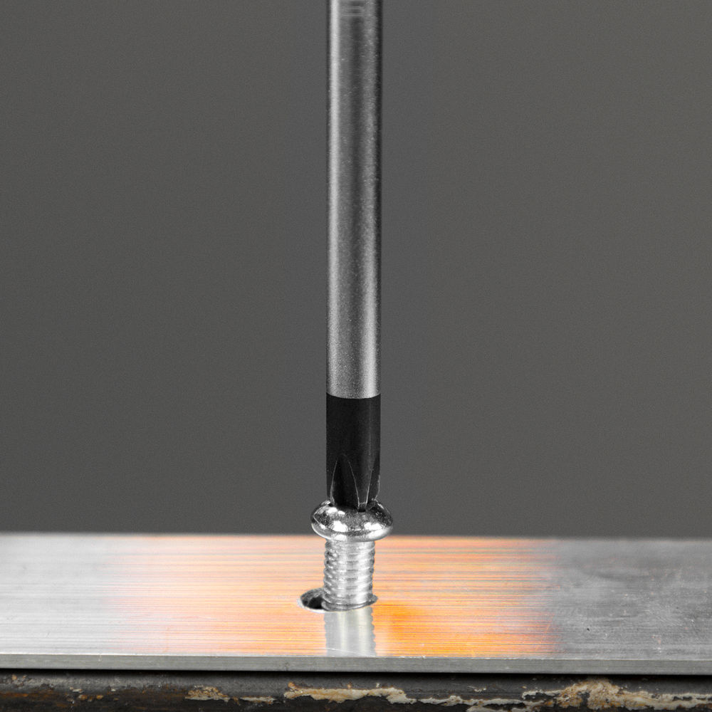 Отвертка, PH2х150 мм, S2, 3к рукоятка Denzel (121807)