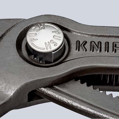 Клещи переставные 150 мм, зев 32 мм, фосфатированные, обливные ручки COBRA KN-8701150