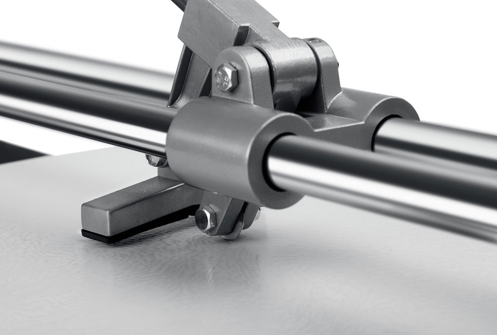 Тент-полотно универсальный из тканого полимера водонепроницаемый с люверсами Professional STAYER 6х8 м плотность 90 г/м2 12562-06-08  