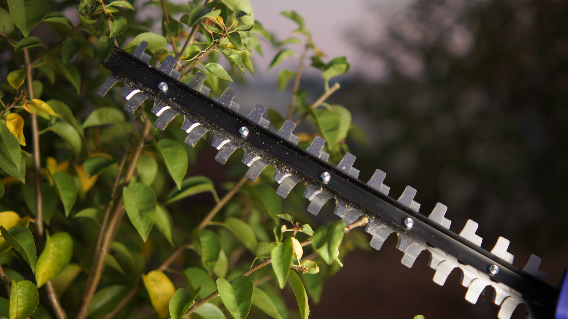 Кусторез электрический 450Вт, 38 см