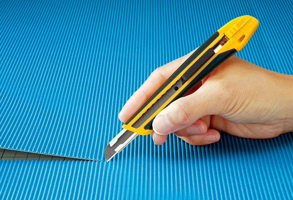 Нож с сегментированным лезвием 9 мм OLFA OL-XA-1