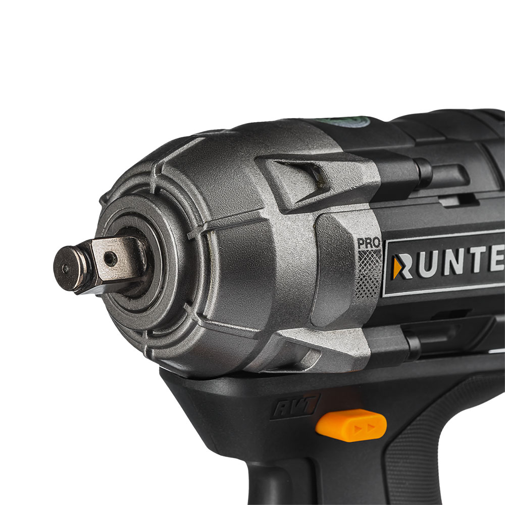 Гайковерт ударный аккумуляторный PRO 1/2, 20В, 2*4Ач, 750Нм RUNTEC RT-IW750